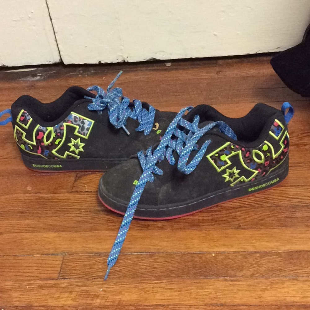*SOLD*. DC Sneakers